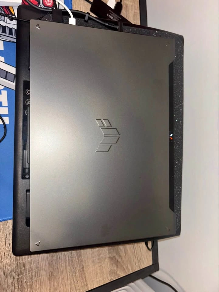 ASUS TUF F16 RTX 4050