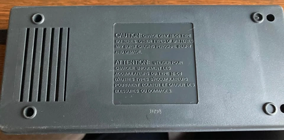 Vintage Bossman KB-8A-7 Multi-Slot Battery Charger - photo 2