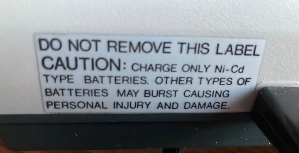 Vintage Bossman KB-8A-7 Multi-Slot Battery Charger - photo 4