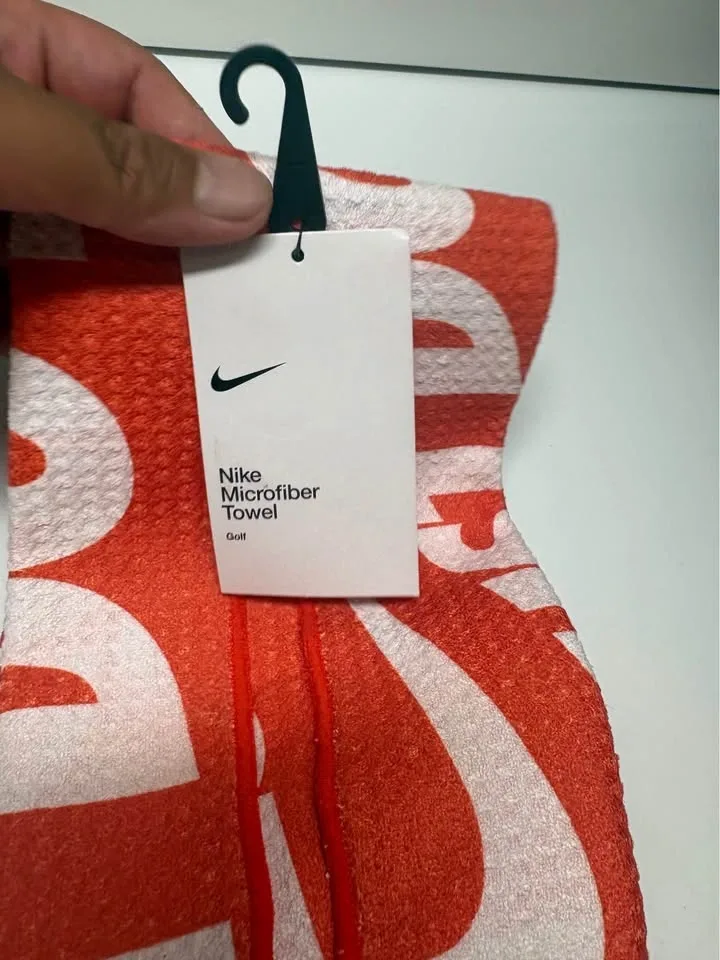 Nike Microfiber Golf Towel - Orange/White Graphic - Brand New - photo 2