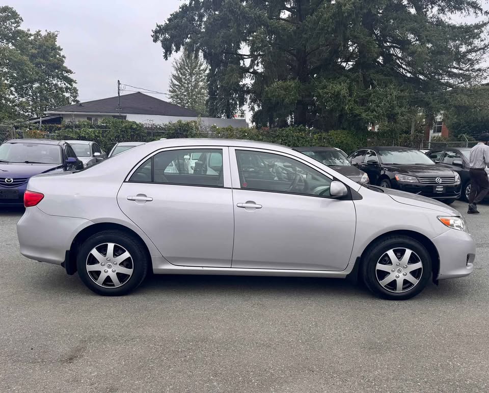 2009 Toyota Corolla - photo 3
