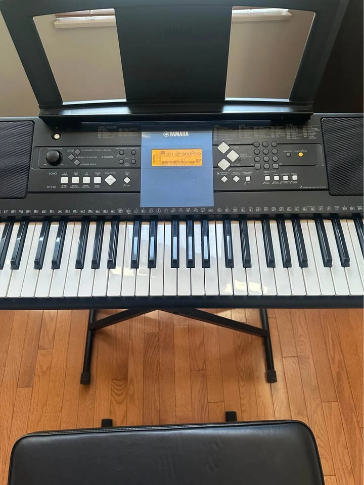 Yamaha PSR E333 - photo 2