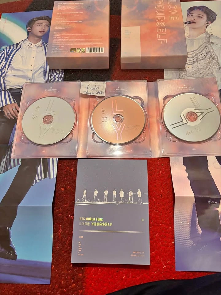 BTS World Tour 'Love Yourself' Seoul DVD Set Japanese Version
