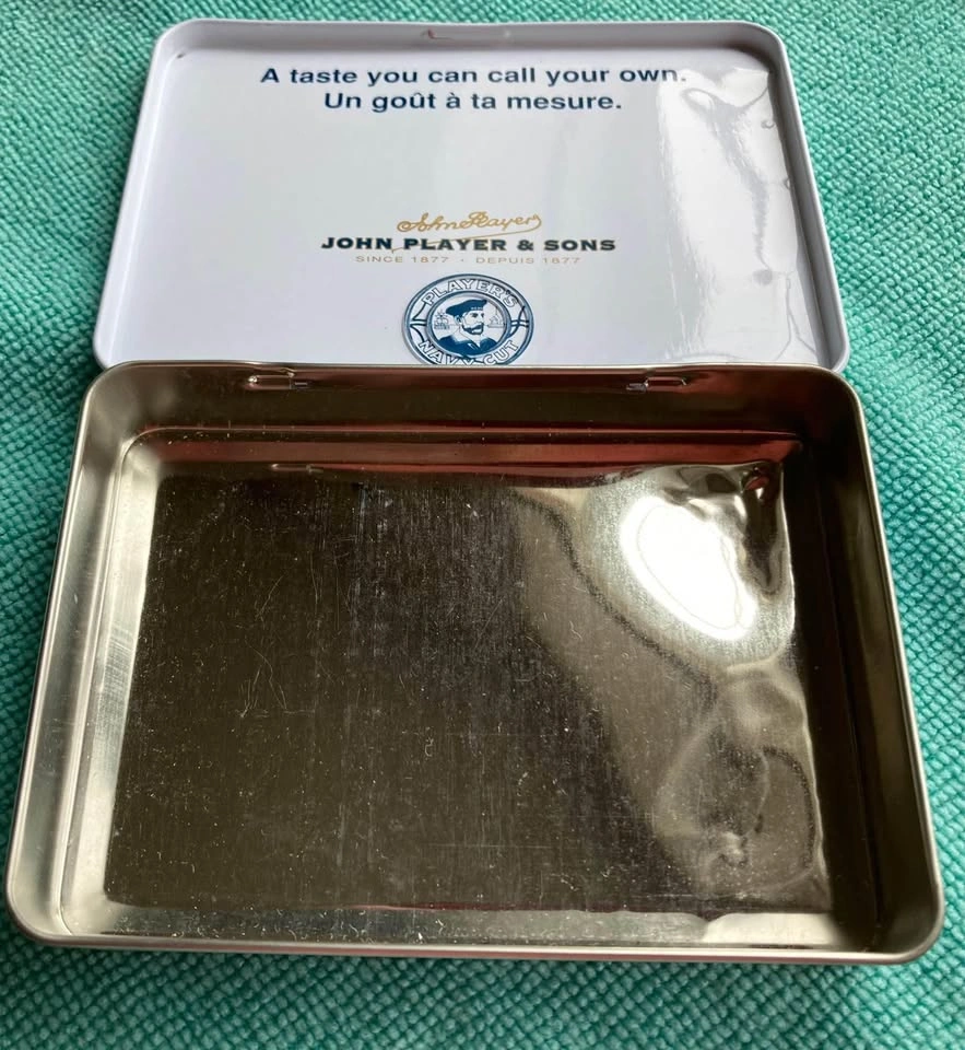 Retro Player’s Light Navy Cut Cigarette Tin - Made In England - photo 2