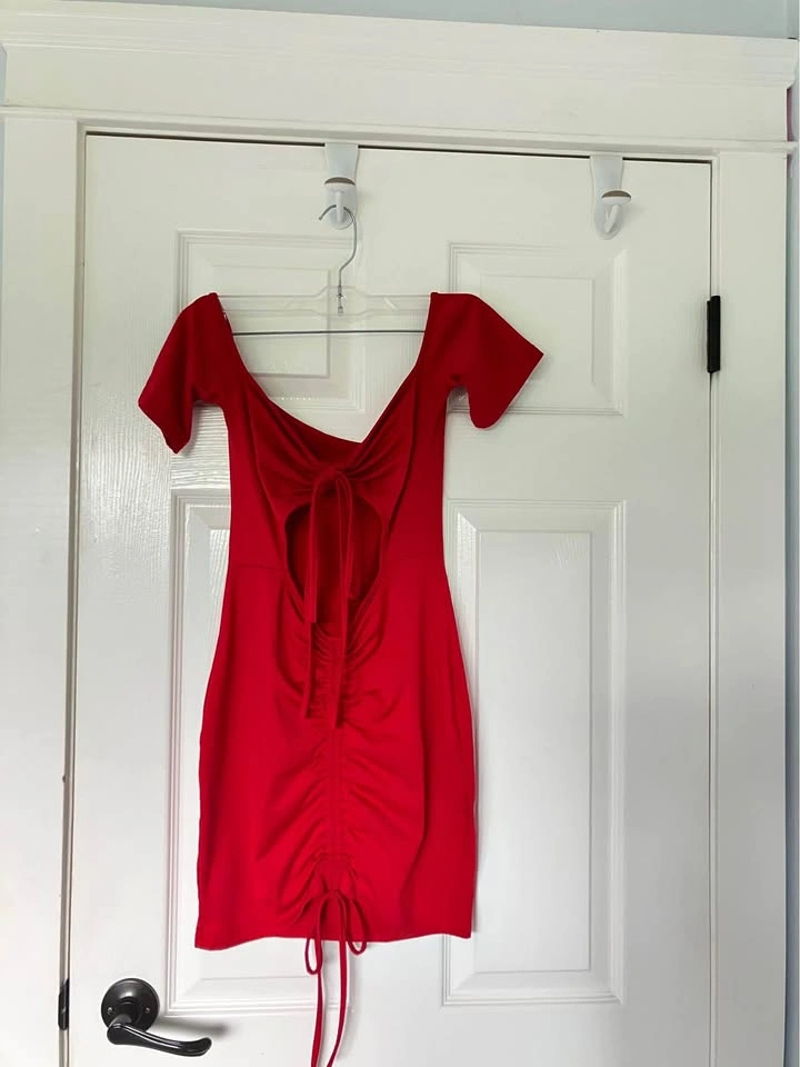 Women’s red dress size medium
