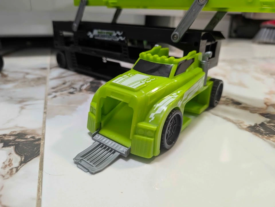 Car Carrying Toy Trucks - photo 2