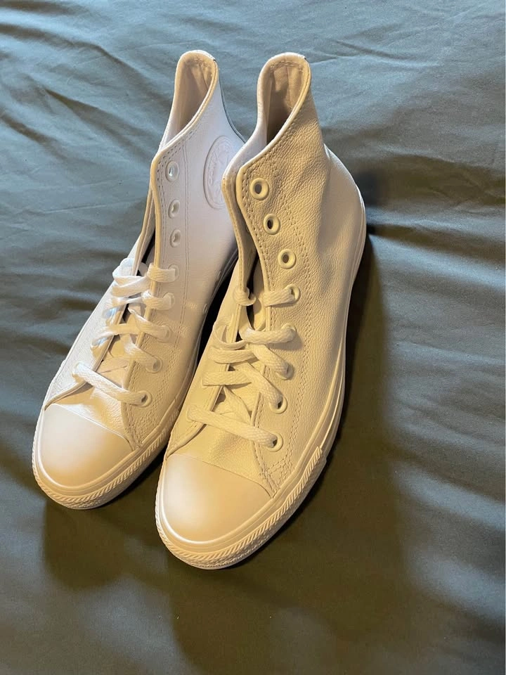 Converse shoes - photo 2