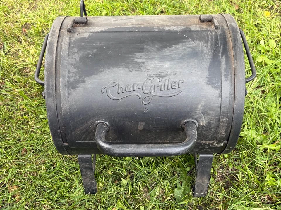 Brand new charcoal grill/smoker - photo 2