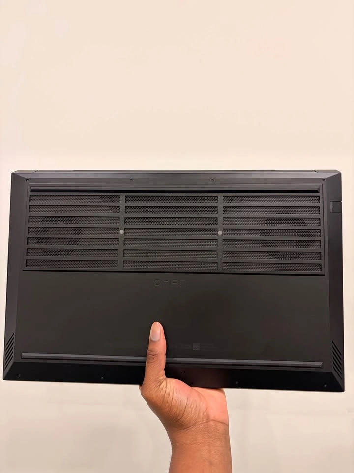 RTX 4090 HP Omen 17 - photo 3