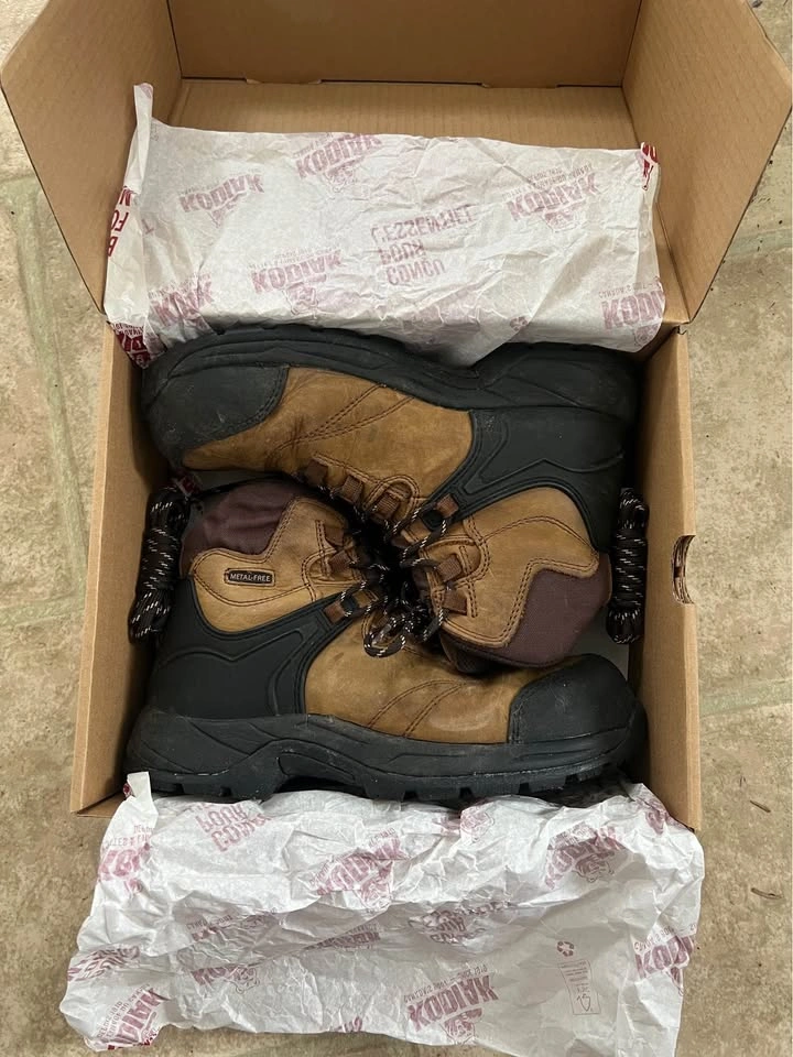 Kodiak Journey Waterproof Composite Toe Safety Boots – Men’s 8.5 - photo 2