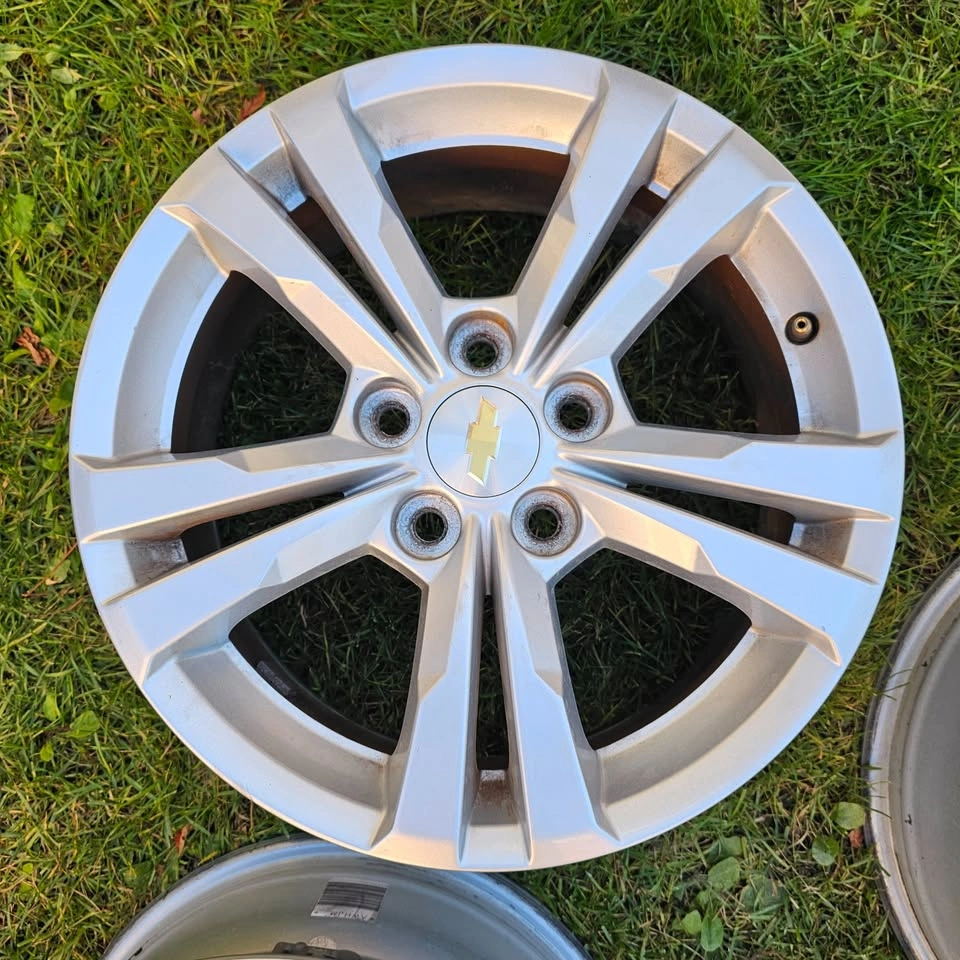 17 inch Chevrolet Equinox OEM rims 5x120 - photo 4