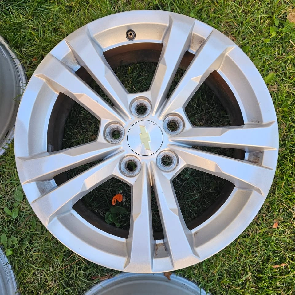 17 inch Chevrolet Equinox OEM rims 5x120 - photo 5