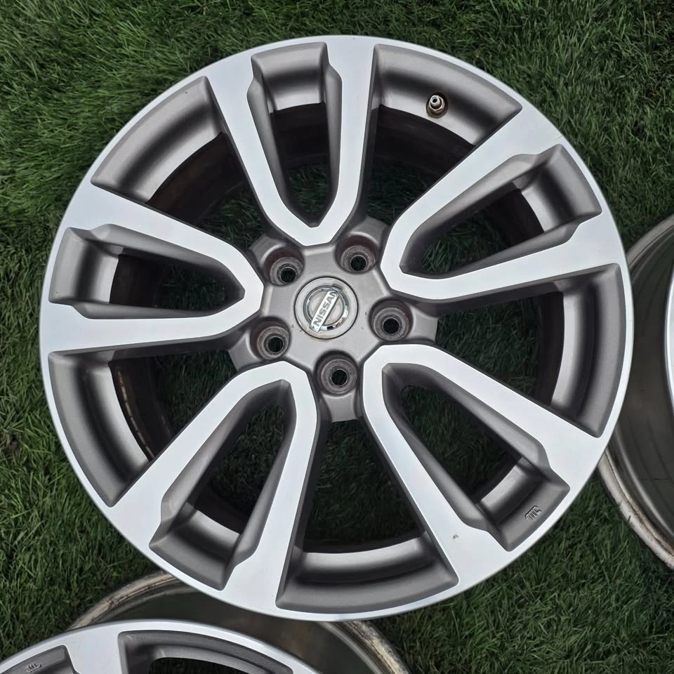 18 inch Nissan OEM alloy rims 5x114.3 Made by Enkei - photo 4