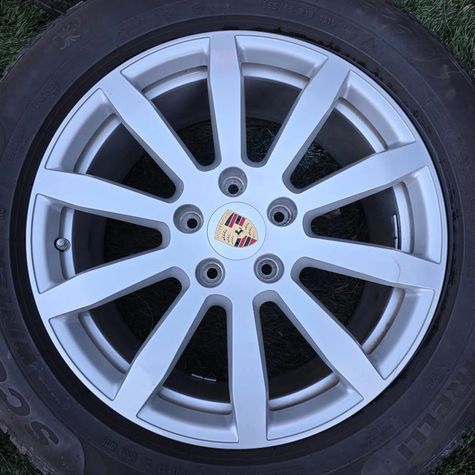 19 inch Porsche Cayenne OEM rims with Pirelli winter tires - photo 2