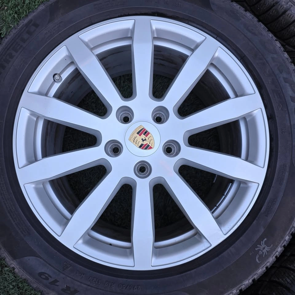 19 inch Porsche Cayenne OEM rims with Pirelli winter tires - photo 4