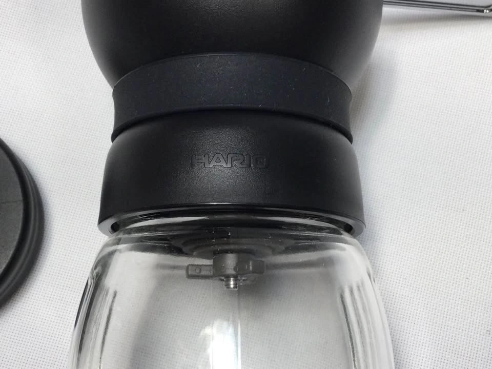 Hario Skerton Pro Ceramic Coffee Mill, Manual Grinder, 100g Capa - photo 4