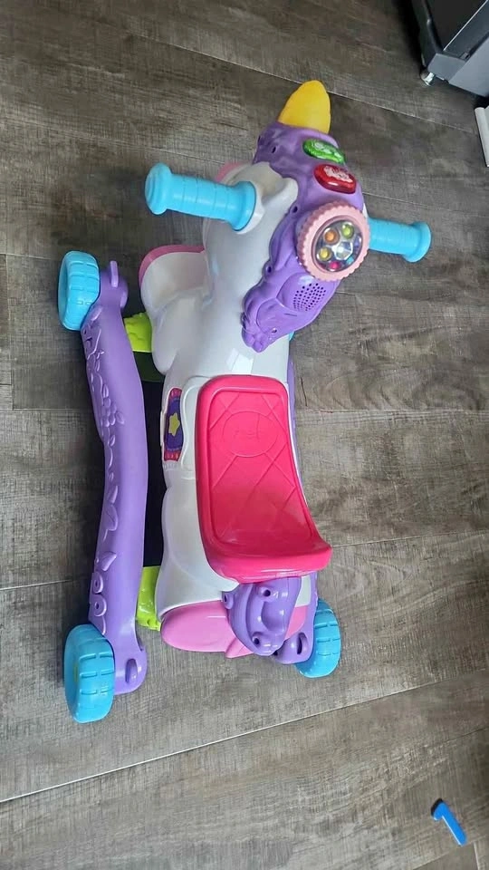 VTech Rock & Ride Unicorn