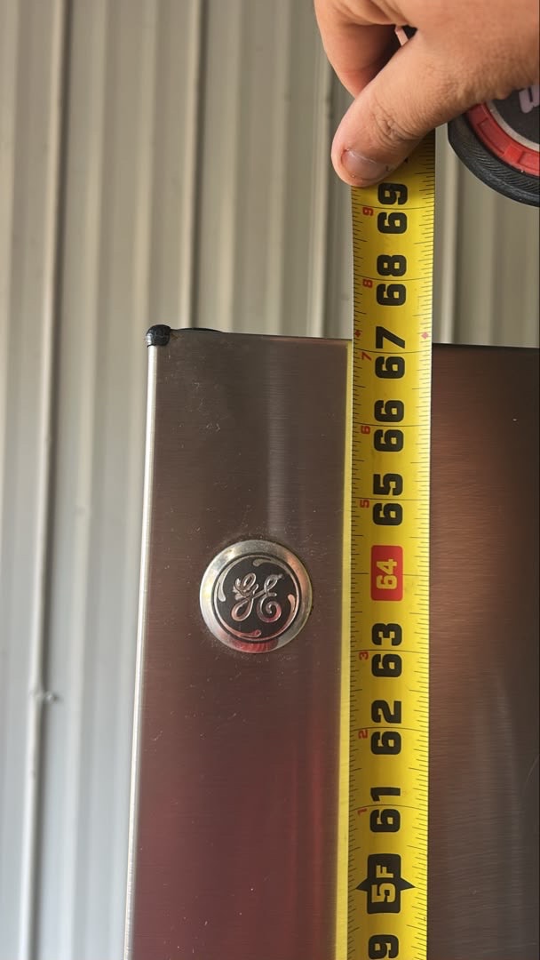 GE Refrigerator - photo 4