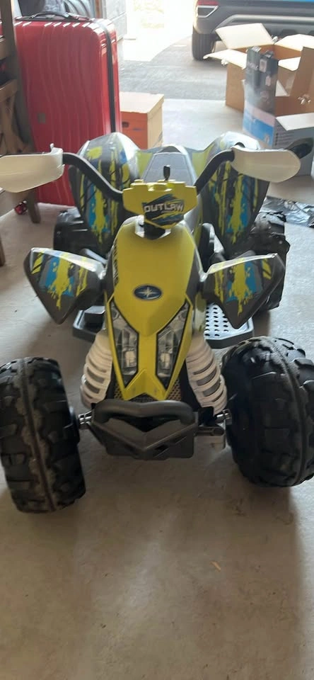 Peg Perego Polaris Outlaw Citrus Ride-On - photo 2