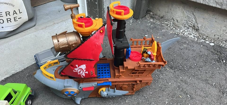 Imaginext Shark Bite Pirate Ship, Playmobil DeLorean, and Truck - photo 4