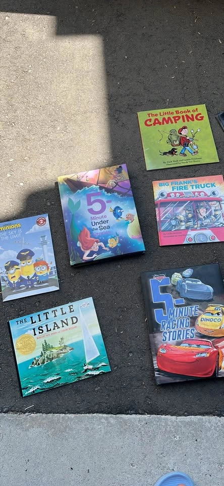 Assorted Children's Picture Books Bundle - photo 3