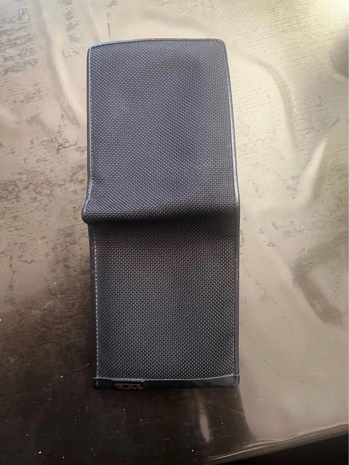 Tumi Men's Bifold Wallet cash & pick up only - photo 4