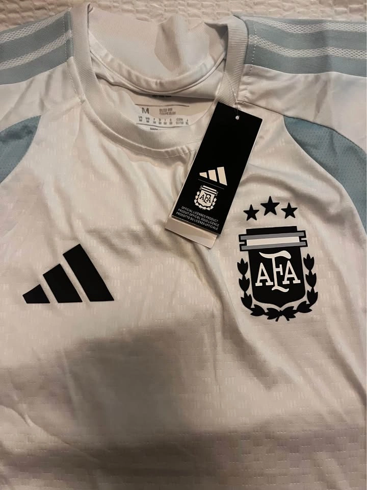 NEW ARGENTINA TRAINING JERSEYS IN - photo 2