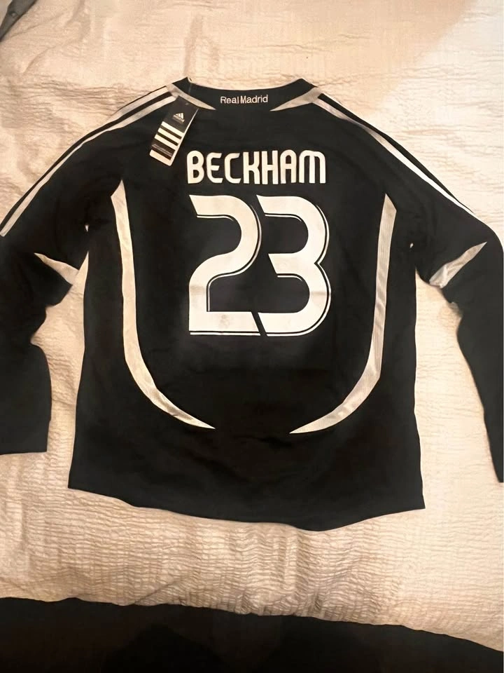 NEW LONG SLEEVE REAL MADRID AWAY BECKHAM JERSEYS IN - photo 2