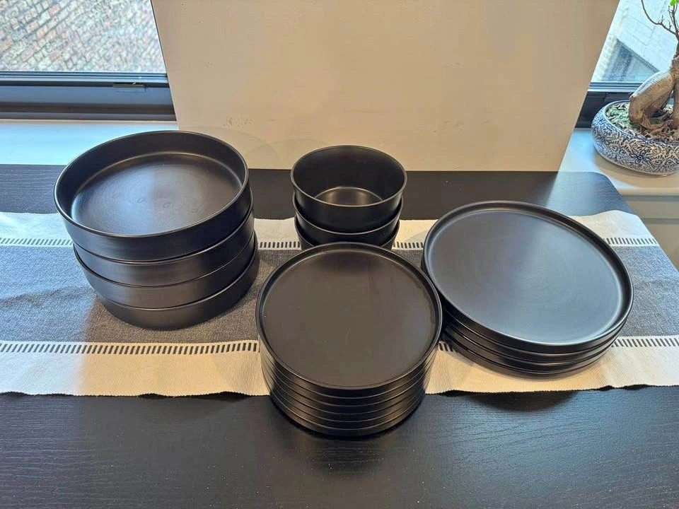 Dinnerware Set
