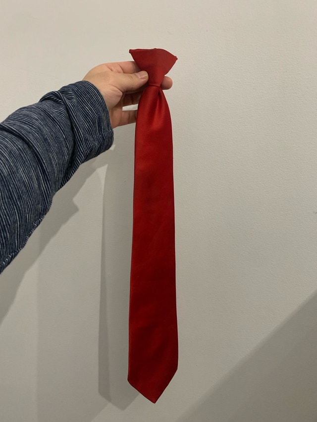Red clip on tie