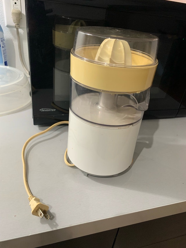 Vintage Electric Citrus Juicer - photo 2