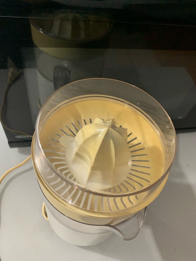 Vintage Electric Citrus Juicer - photo 3