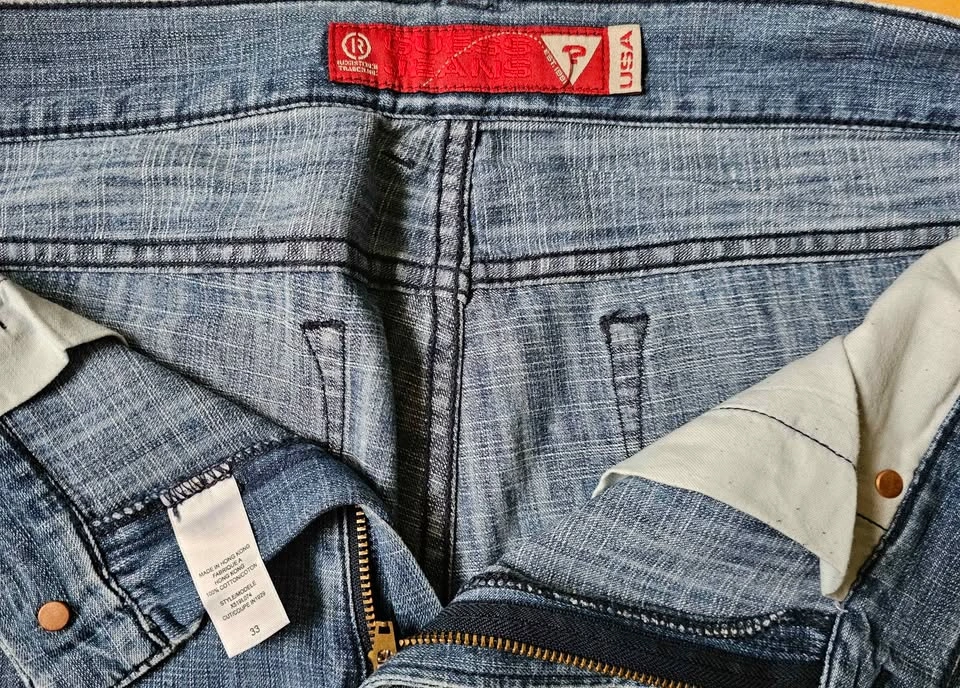 Vintage GUESS Jeans USA Wide Leg / Bootcut Denim - Size 33 - photo 3