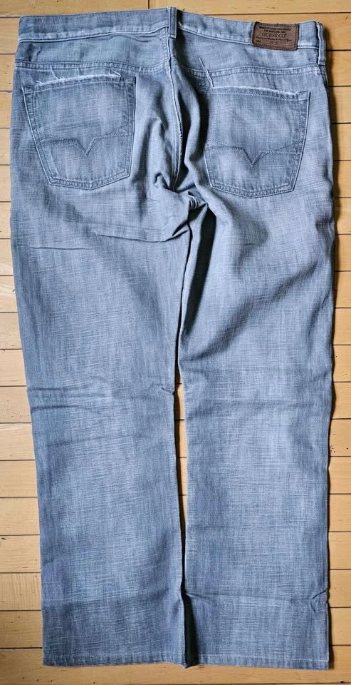 Vintage GUESS Company Grey Wash Denim Jeans - Size 33 - photo 2