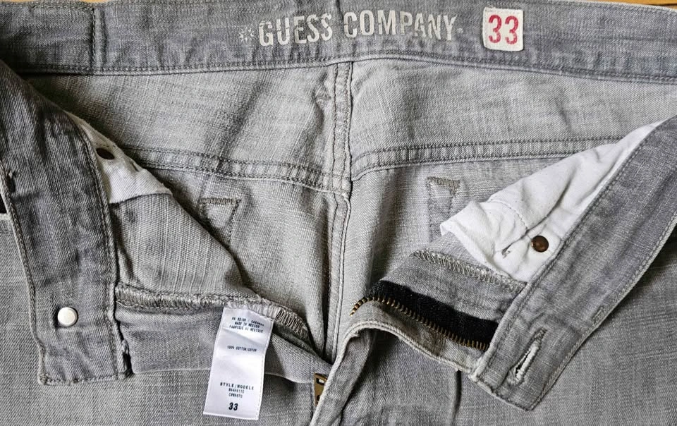 Vintage GUESS Company Grey Wash Denim Jeans - Size 33 - photo 3