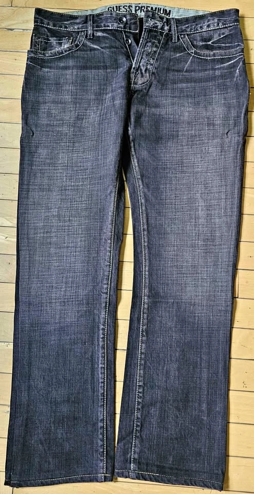 Vintage GUESS Premium "Rebel" Low Rise Straight Jeans - Size 33