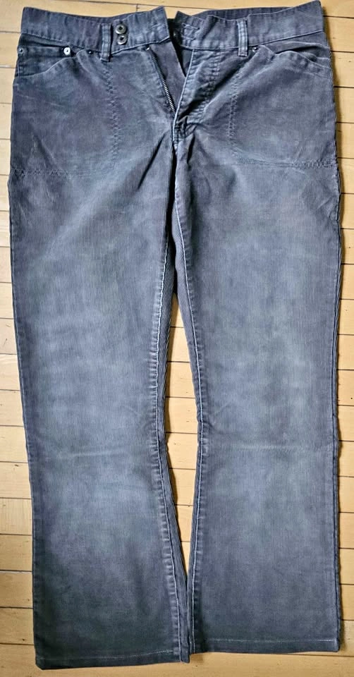 Vintage GUESS Jeans Premium Grey Corduroy Bootcut Pants - Size 3