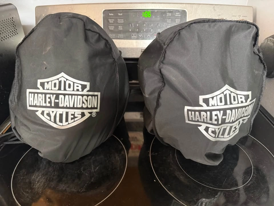 Harley Davidson SENA Modular helmets ($250 each) - photo 5