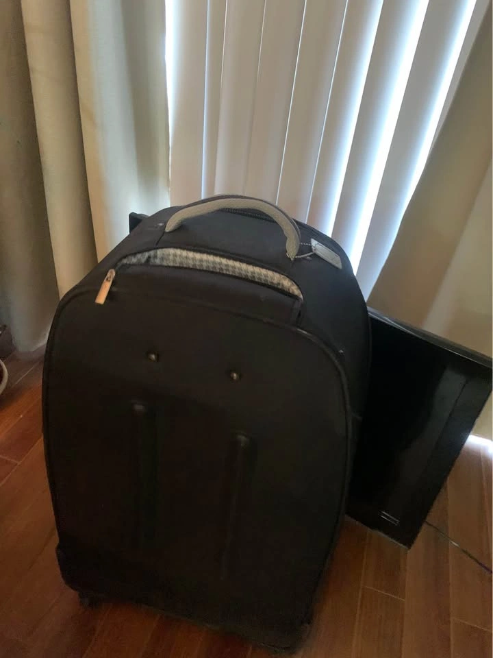 Black Houndstooth Suitcase with Wheels - photo 3