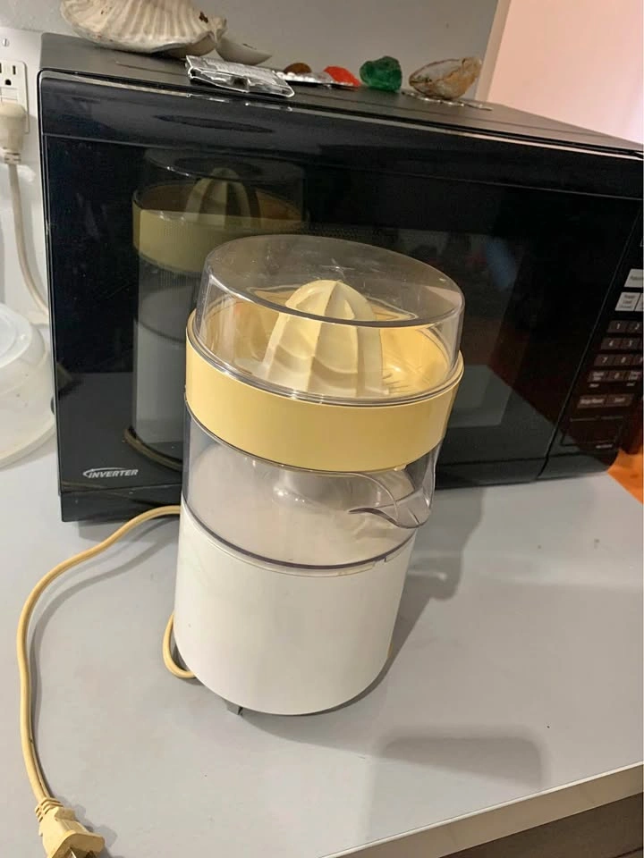 Electric Citrus Juicer