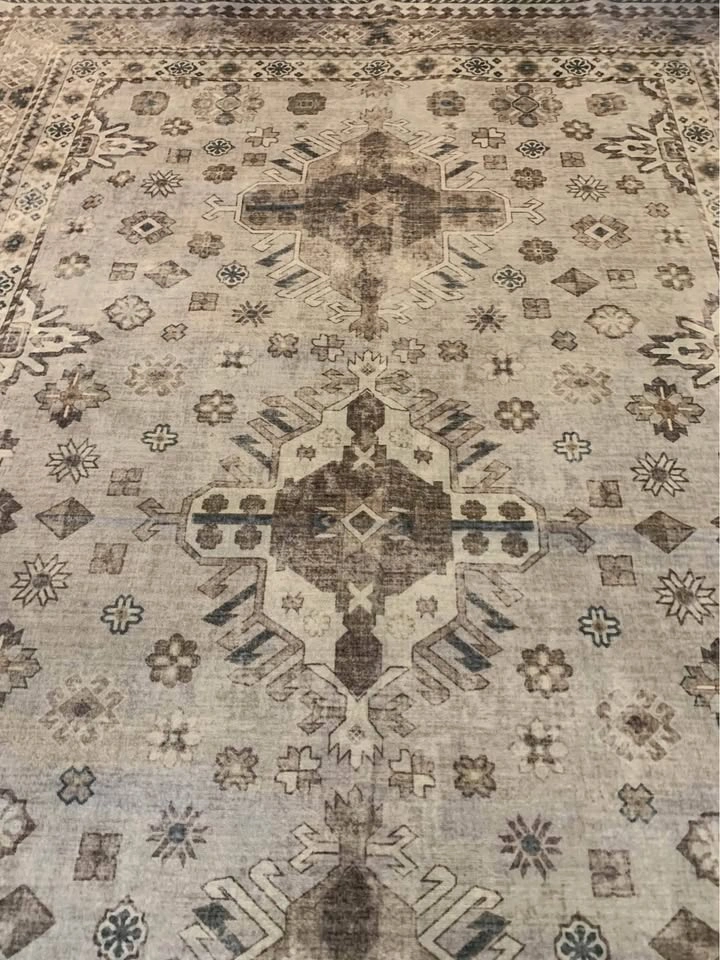 NEW Costco Wyatt & Ash 6’ x 9’ Machine Washable Area Rug - photo 2