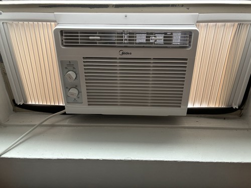 Midea 5000 BTU Window Air Conditioner White