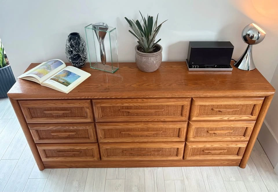MCM SOLID OAK WOOD VINTAGE 9 DRAWER DRESSER WITH RATTAN FRONTS! - photo 3