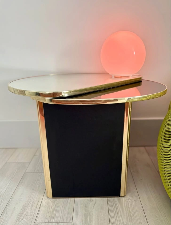VINTAGE POST MODERN BLACK BRASS MIRRORED PEDESTAL END TABLE SET - photo 5