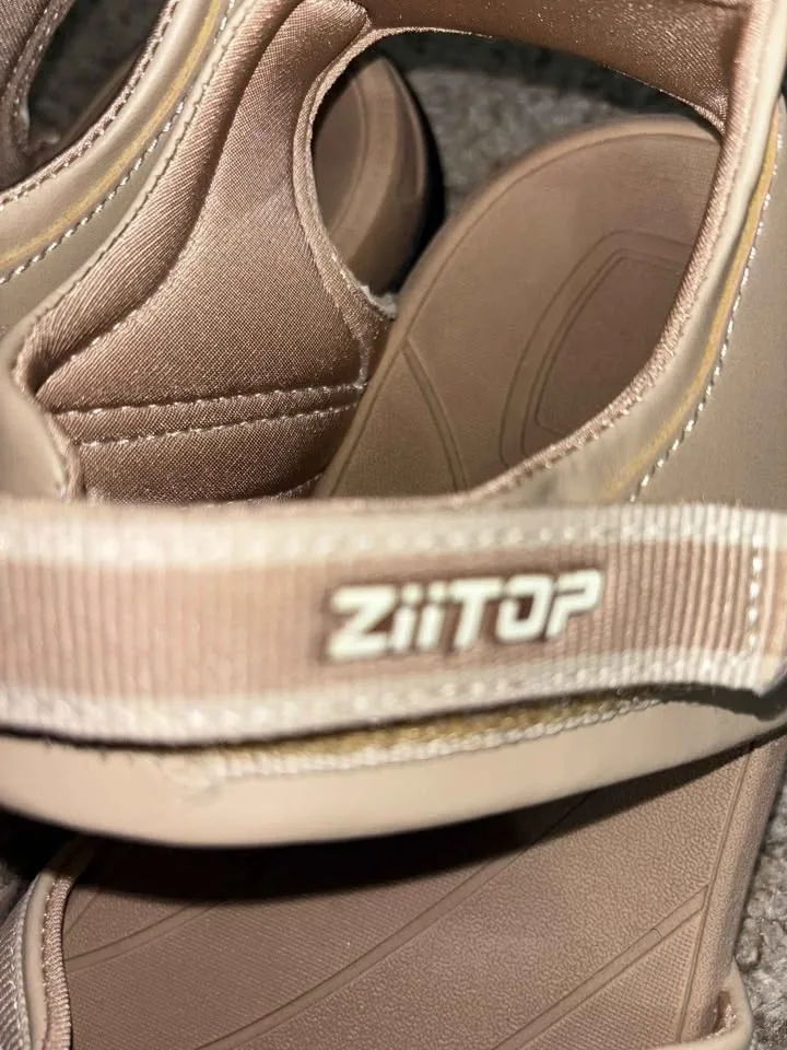 Size 41 (US 9–9.5) – Ziitop Beige Outdoor Sandals image indicator(3)