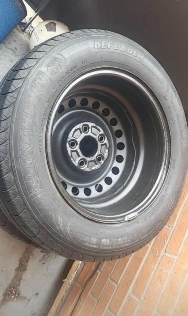 Michelin Defender Tires 205/65R15
