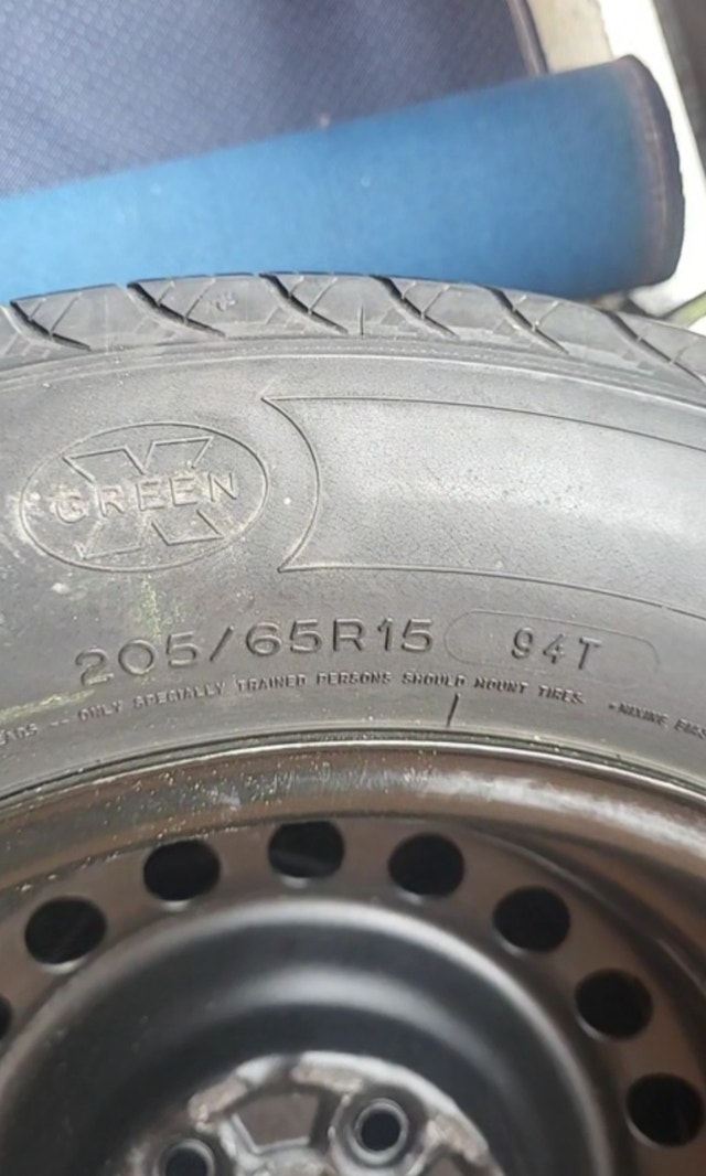 Michelin Defender Tires 205/65R15 - photo 2
