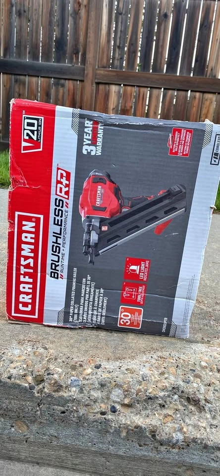 Brand New Craftsman V20 Framing Nailer & Drill/Driver Kit
