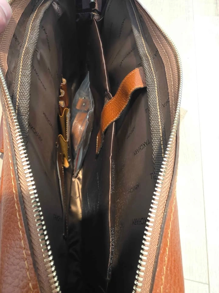 Takcharm Leather Briefcase - photo 3