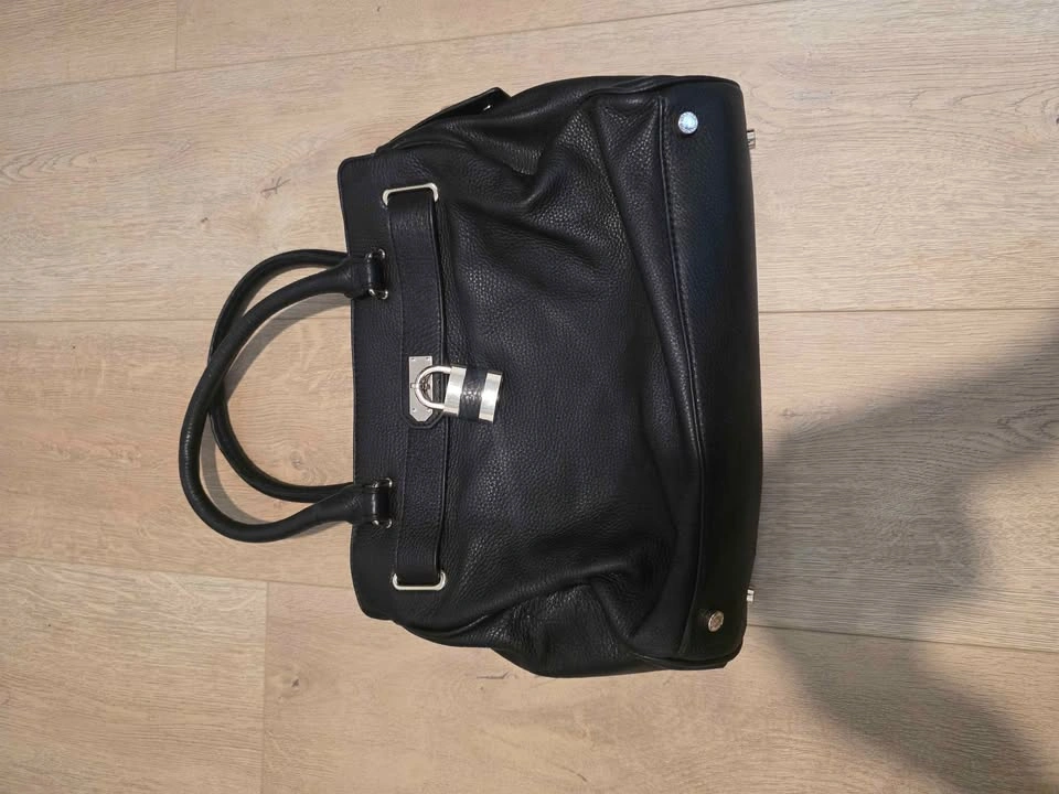 Danier Genuine Leather Handbag - photo 2
